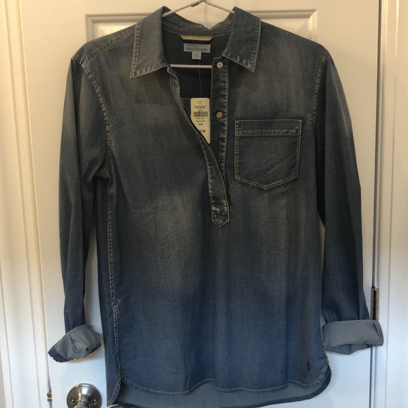 NWTs LL Bean’s Signature exclusive line Stretch lightly faded denim Shirt - Picture 4 of 10